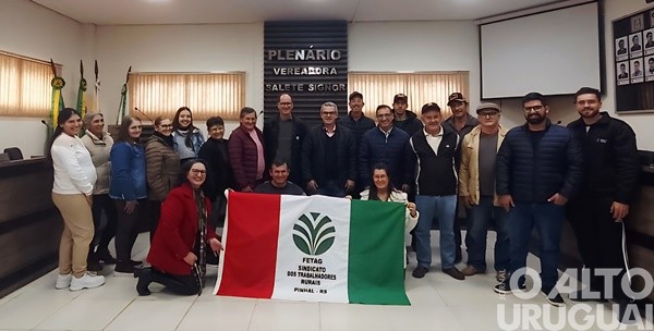 STR de Pinhal elege e empossa nova diretoria