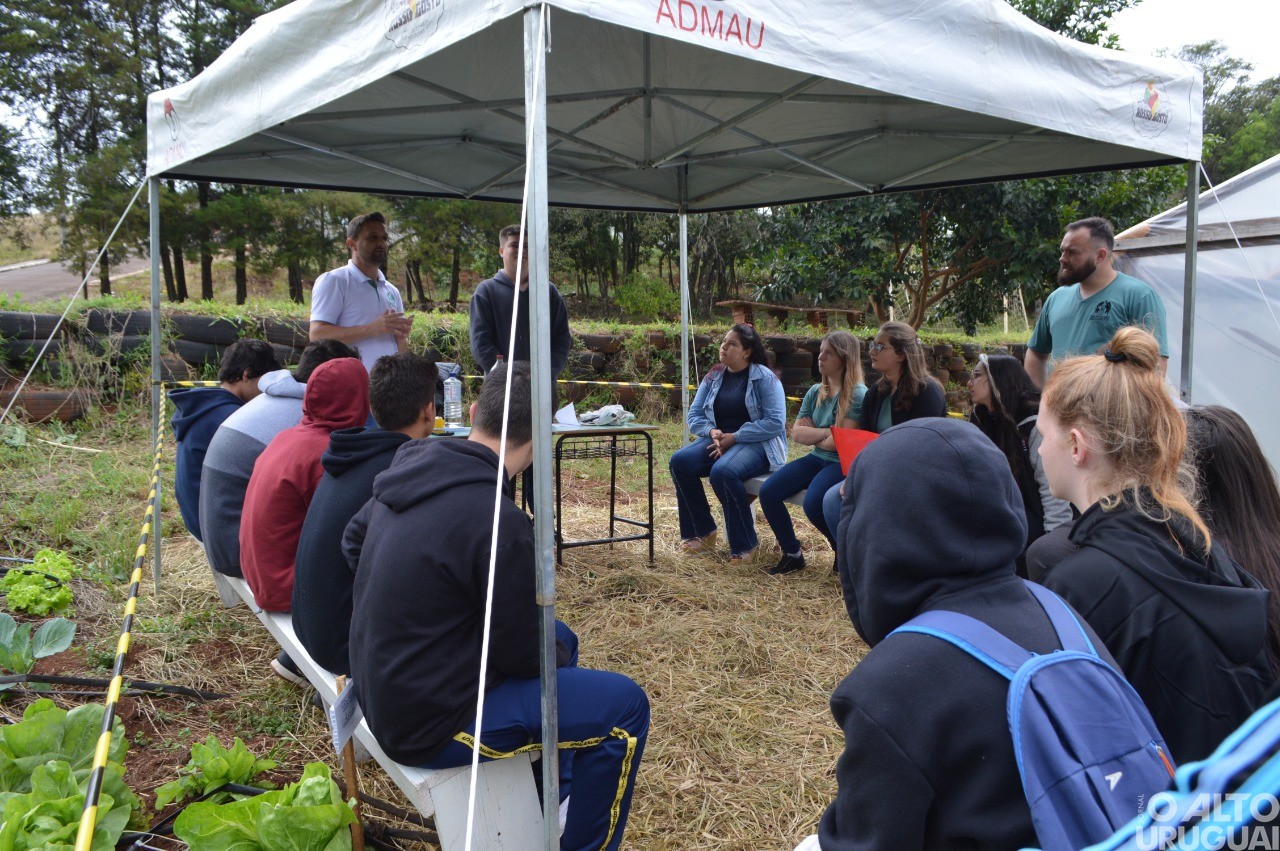 Casa Familiar Rural de FW realiza oficina Técnico-Pedagógica