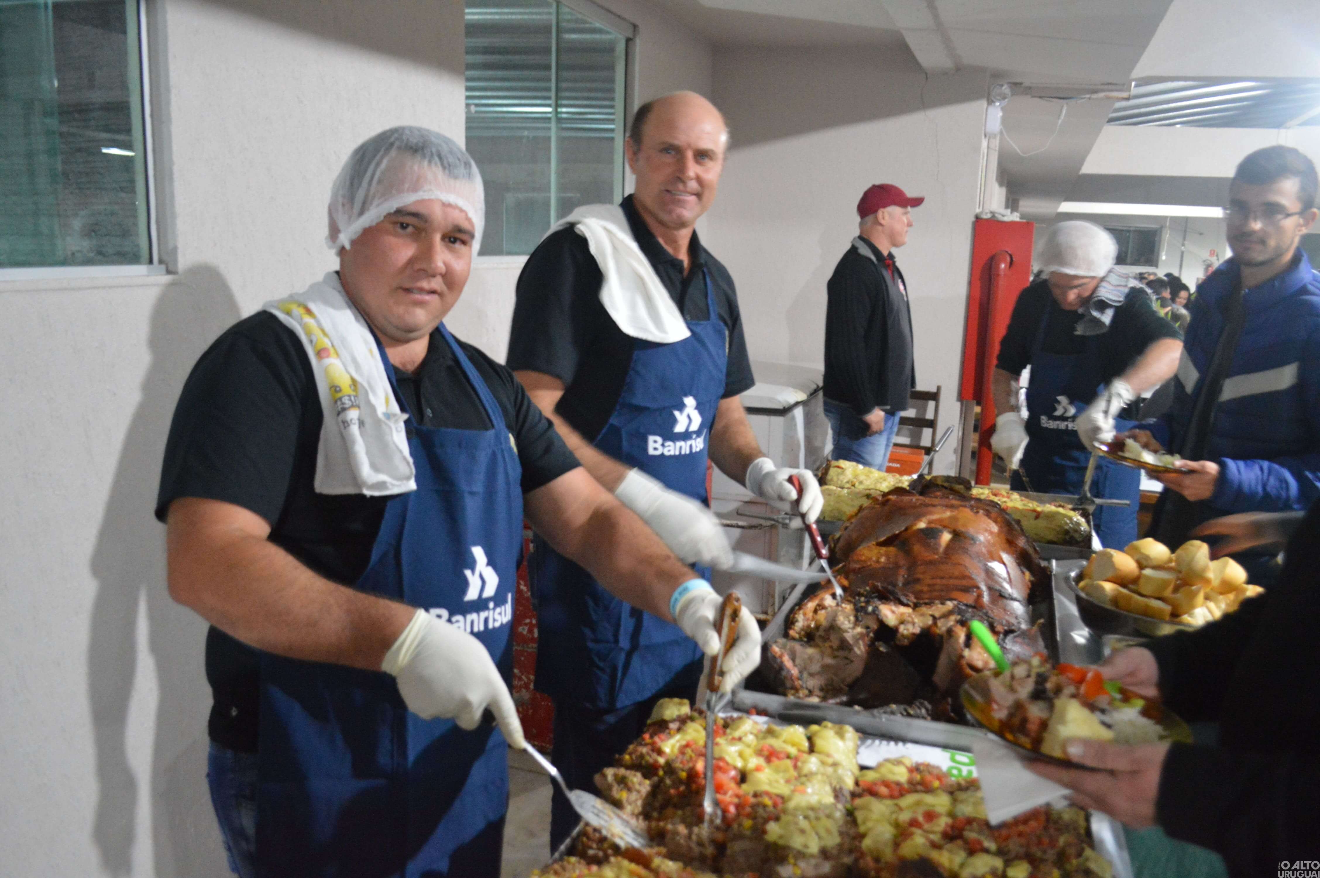 Taquaruçu do Sul: 20ª Festa do Leitão no Rolete reúne um grande público