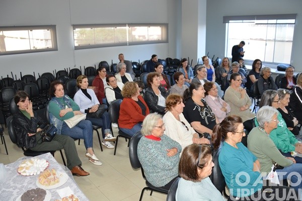 Tricolã promove workshop de tricô e crochê em FW