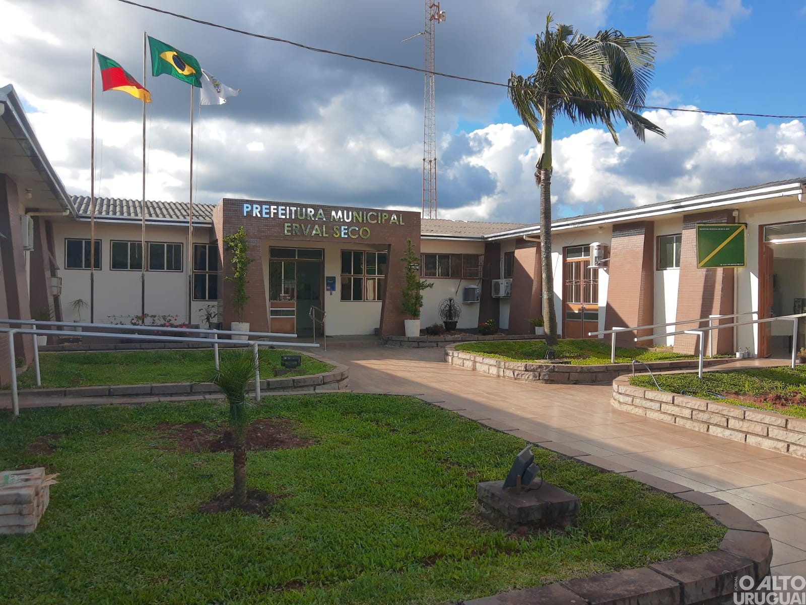 Prefeitura de Erval Seco adota turno único