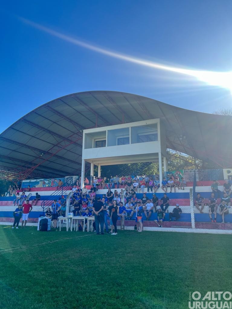 Torneio de Pênalti é realizado em Pinhal