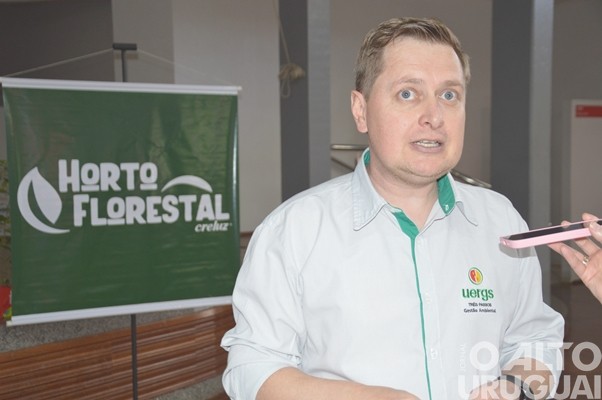 Evento realizado pela Creluz em Pinhal marca o Dia da Árvore