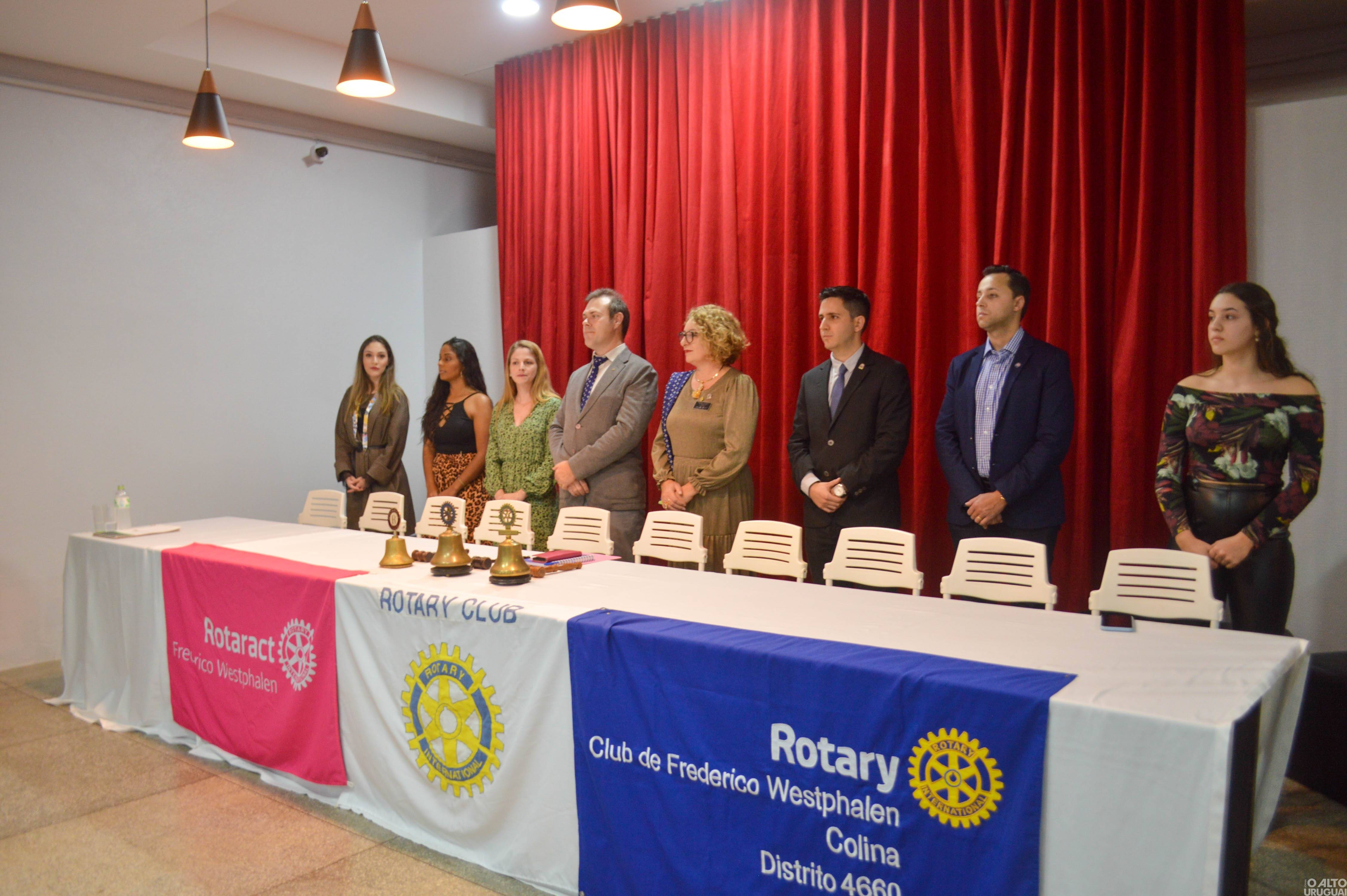 Novas diretorias dos Rotarys tomam posse em FW