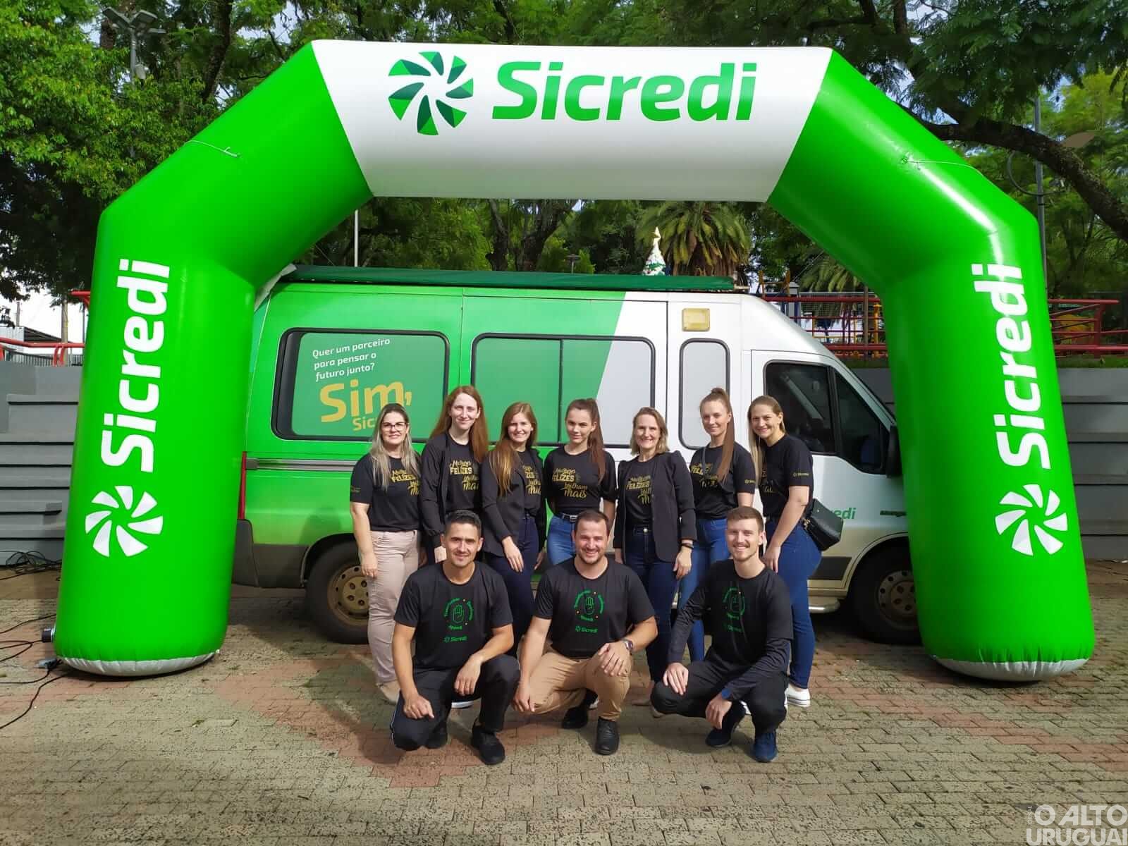 Sicredi participa de ações alusivas ao mês da mulher