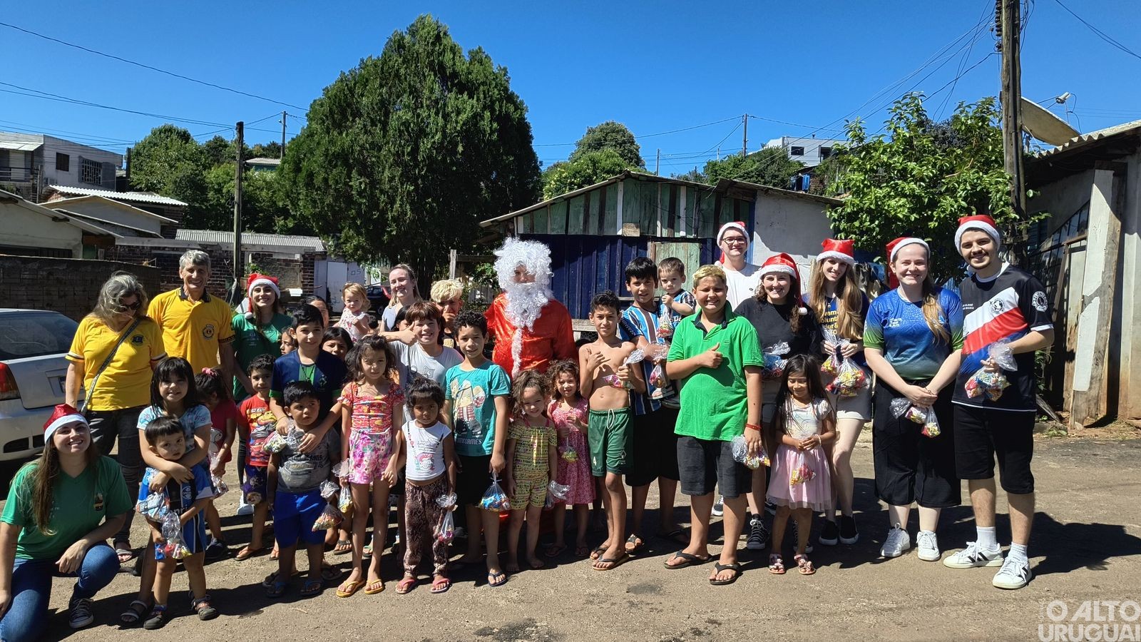 LEO Clube de Frederico Westphalen realiza campanha de Natal