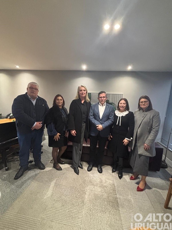 ADI Multimídia e Simers debatem papel da comunicação e vínculo com as comunidades