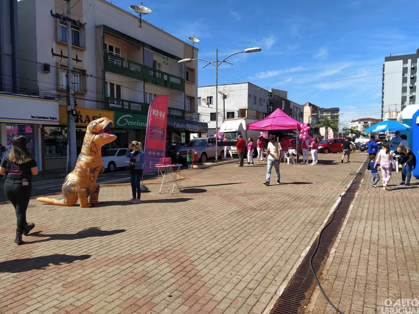 Comércio de FW tem horário diferenciado neste sábado