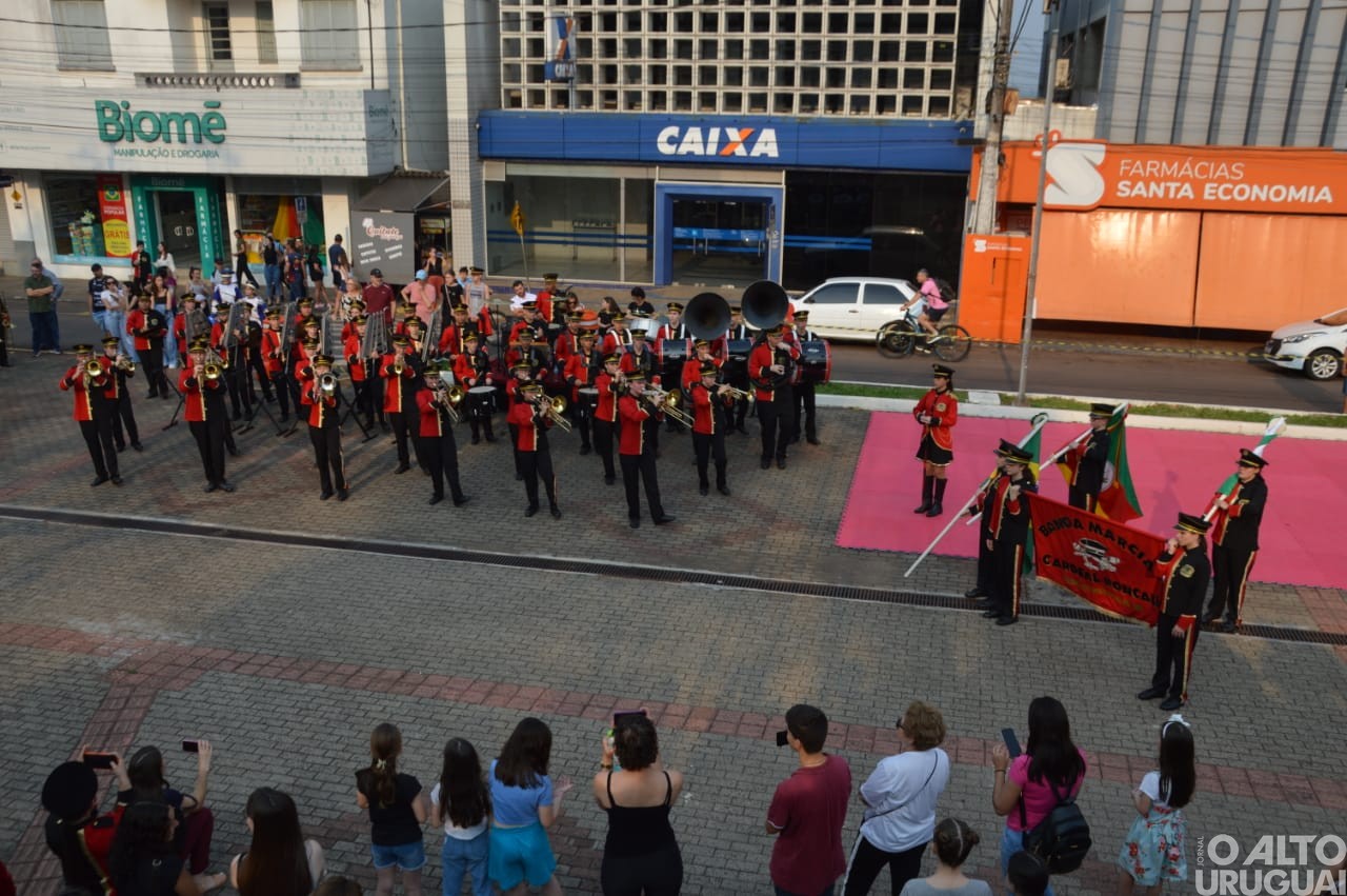 Frederico Westphalen realiza encontro de bandas marciais