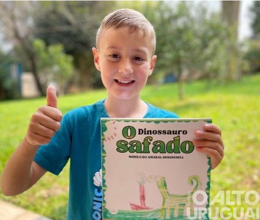 Murilo Amaral Dessbesell publica seu primeiro livro aos sete anos