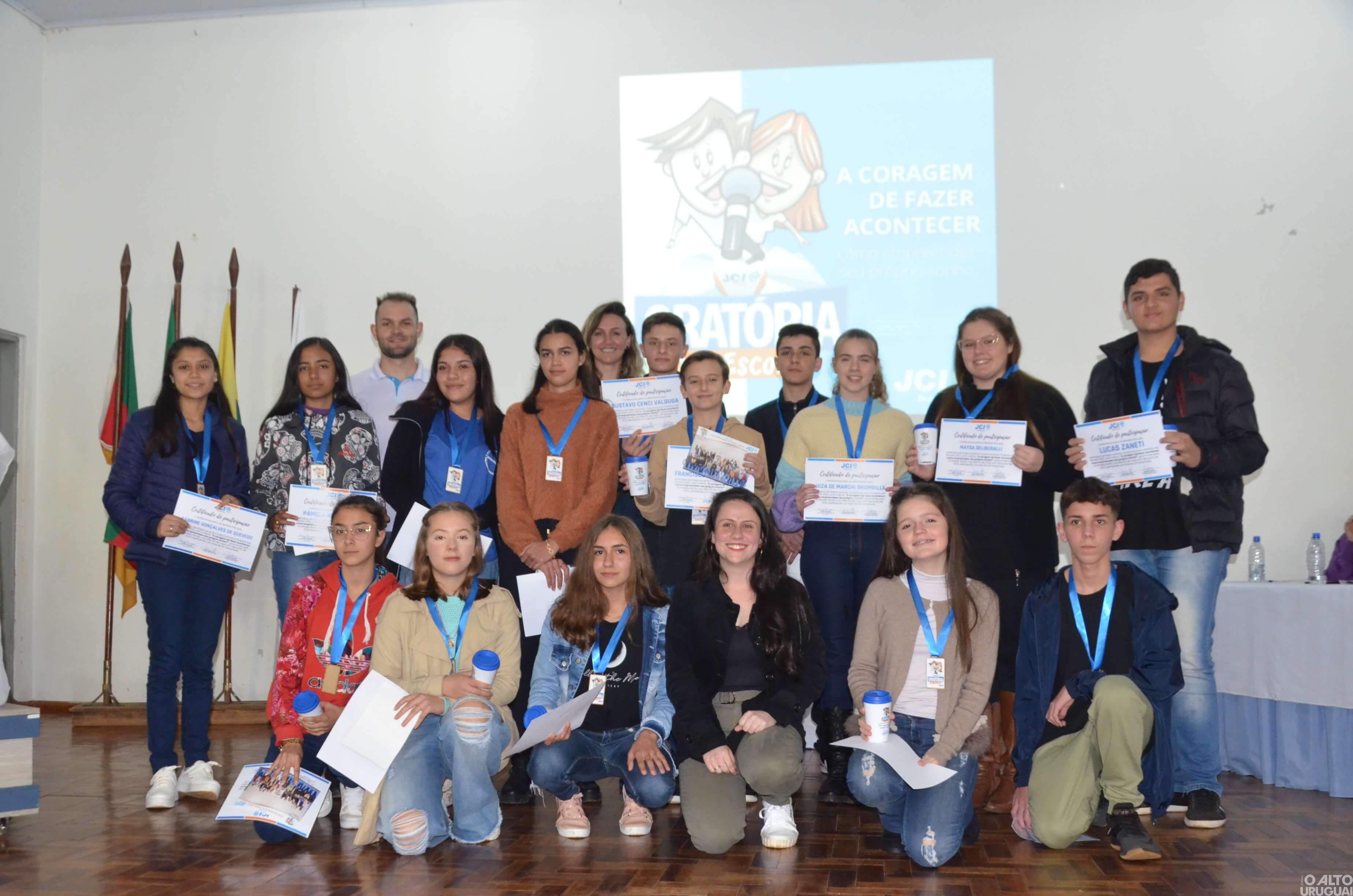 Três estudantes são premiadas na final municipal do Oratória nas Escolas em Rodeio Bonito