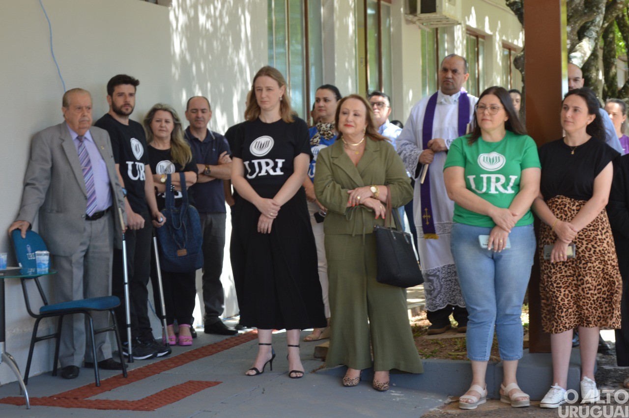 Escola Básica da URI/FW é reinaugurada