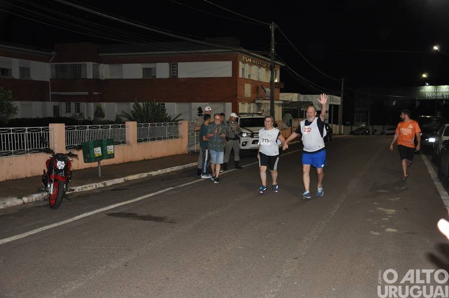 Mais de 150 atletas participam da Rústica de Planalto