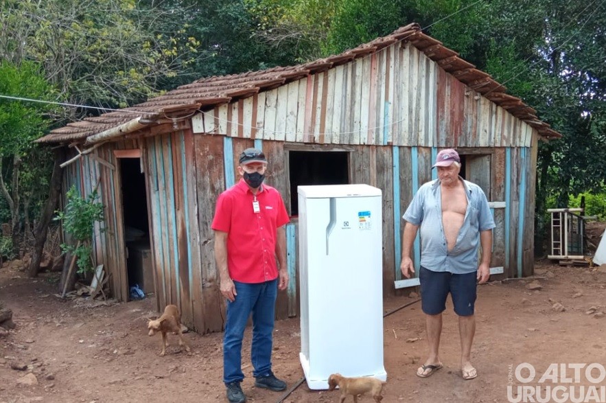 Creluz encerra programa de doação de geladeiras