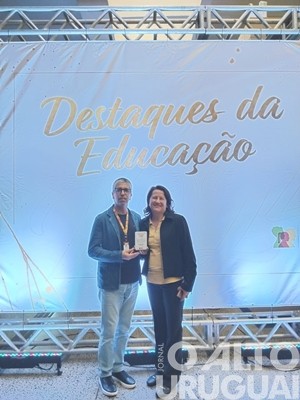 Escola Afonso Pena de FW recebe prêmio do Ideb 2023 em Porto Alegre