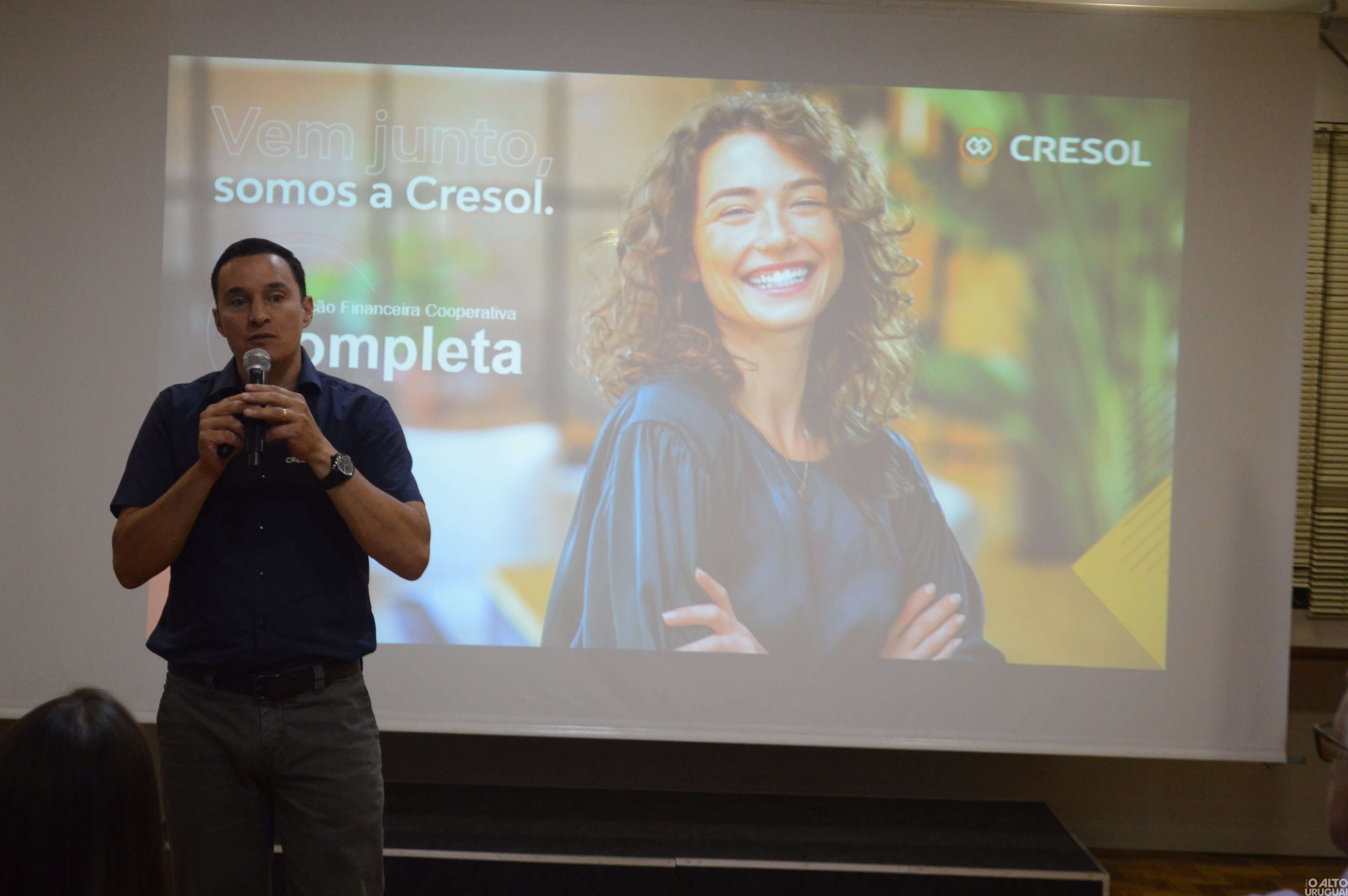 Cresol Raiz promove conversa sobre inovação empresarial