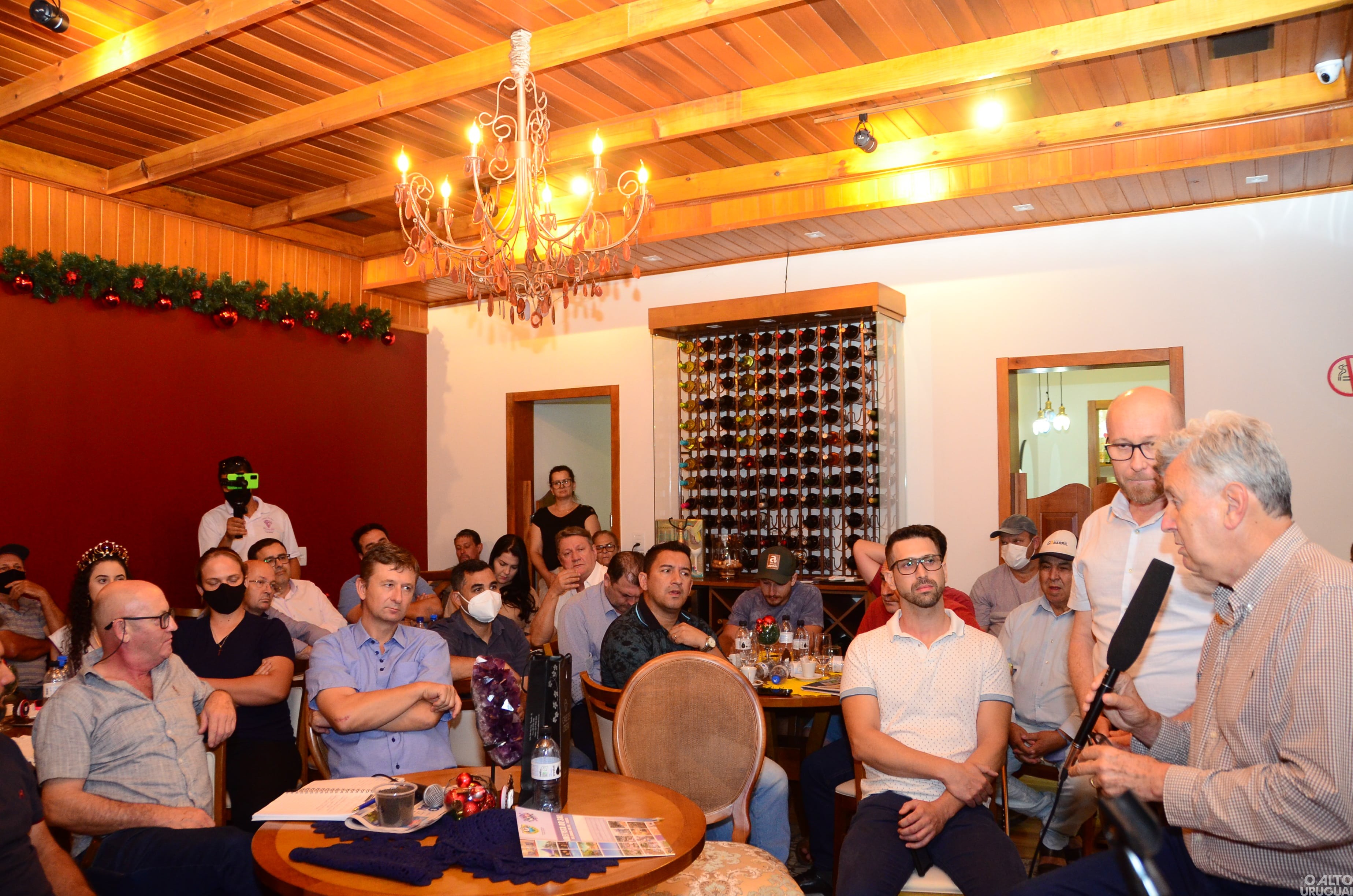 Pedra Café sedia evento com senador da República em Ametista do Sul