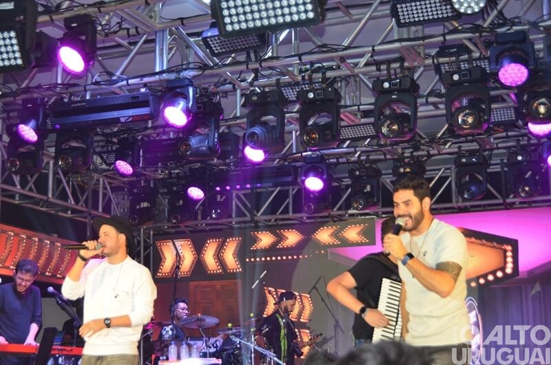 Show com Israel e Rodolffo reúne grande público em FW