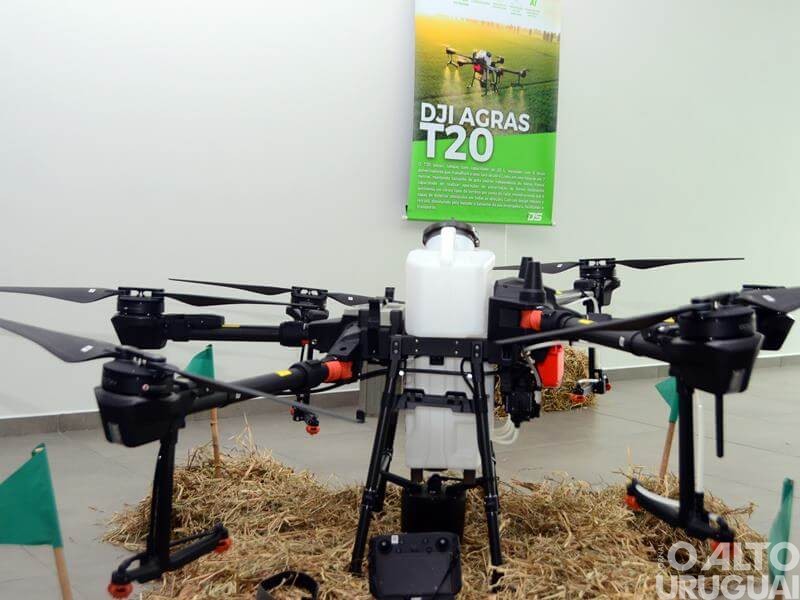 Empresa de drones de pulverização agrícola inaugura sede em FW