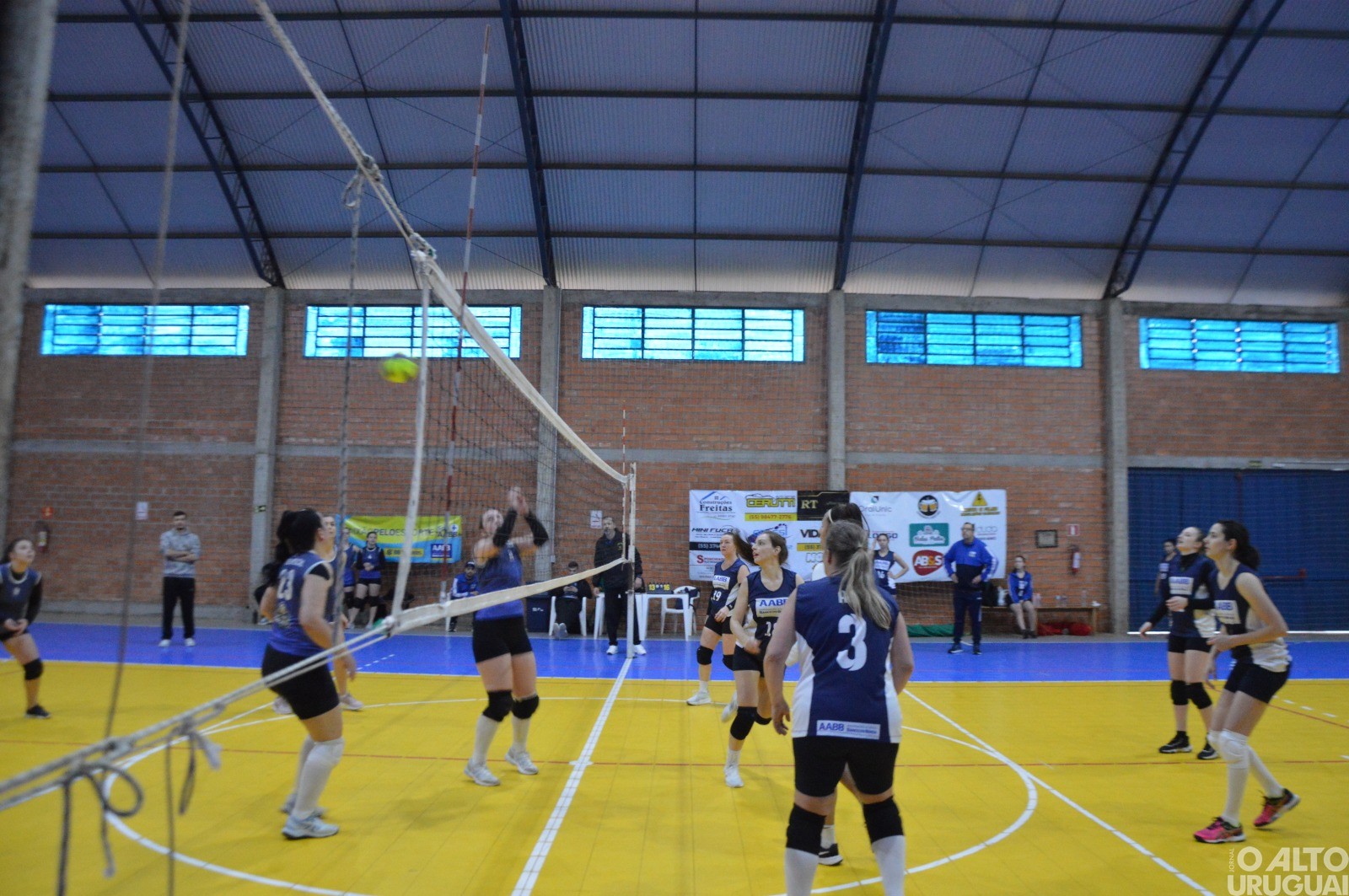 Copa Frederiquense de Vôlei é realizada na AABB-FW