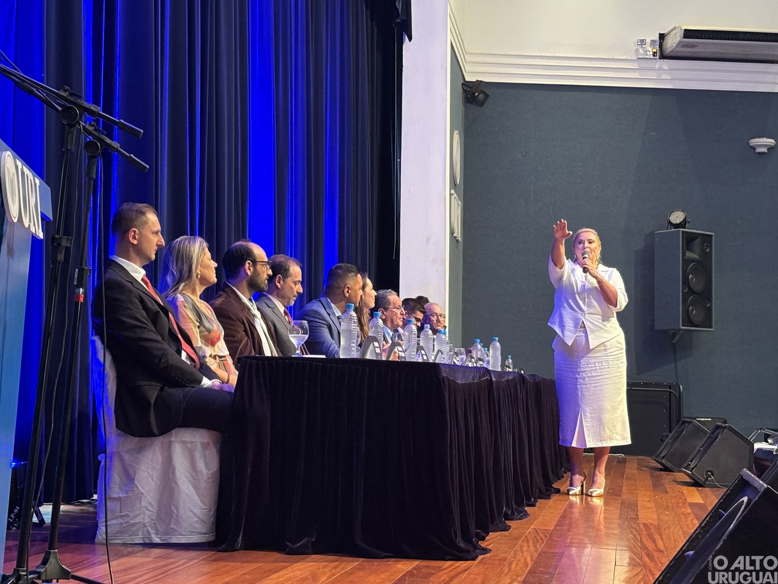 Orlando Girardi e Chester Francescatto assumem como prefeito e vice de FW