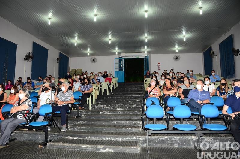 Wilson Ferigollo lança livro sobre resgate histórico de Vicente Dutra