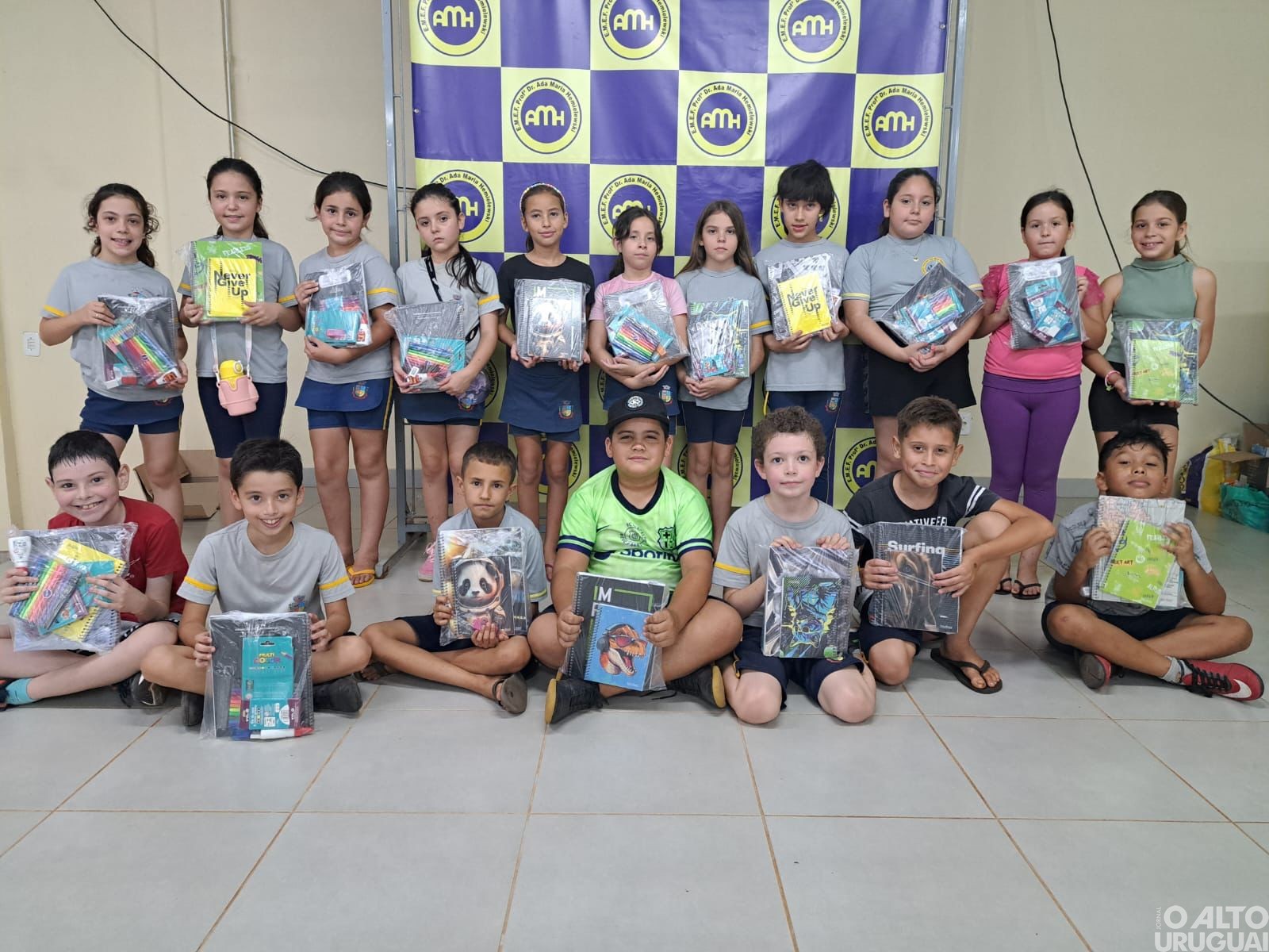 Entregues mais de 1,2 mil kits de materiais escolares aos alunos da rede municipal de Seberi