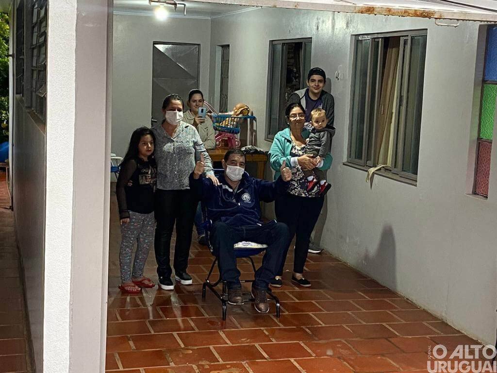 Sandro Graff é recepcionado pela comunidade Erval Seco