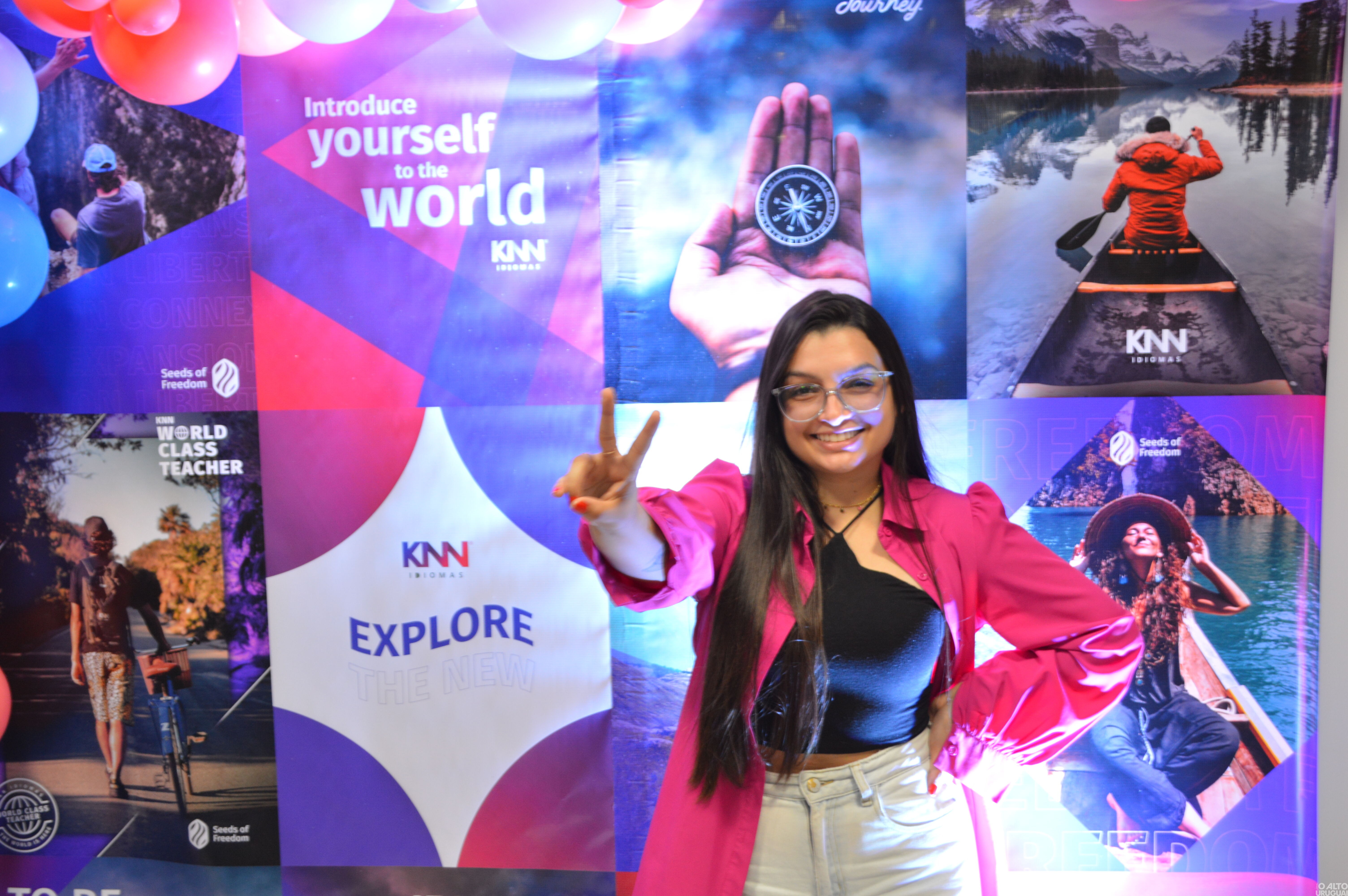 Com cerca de 400 alunos a KNN forma suas primeiras turmas de inglês em FW