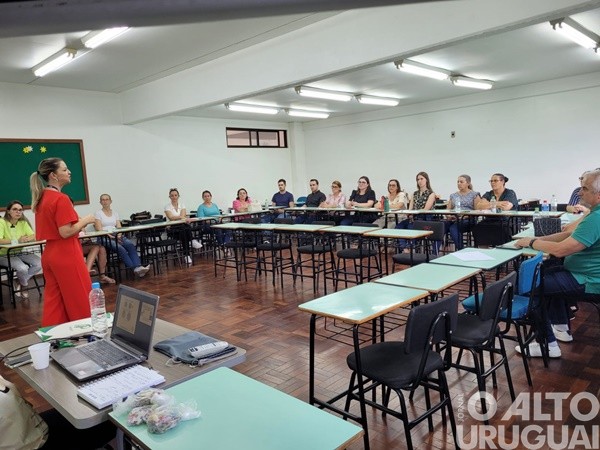 URI/FW oferece Formação Continuada para qualificar profissionais da região