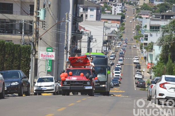 Bandas da Escola Cardeal Roncalli conquistam cinco títulos de campeãs e três de vice-campeãs em SC