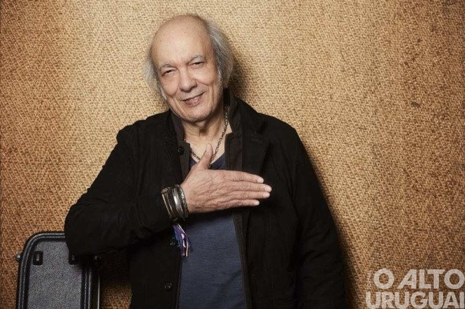 Morre cantor e compositor Erasmo Carlos