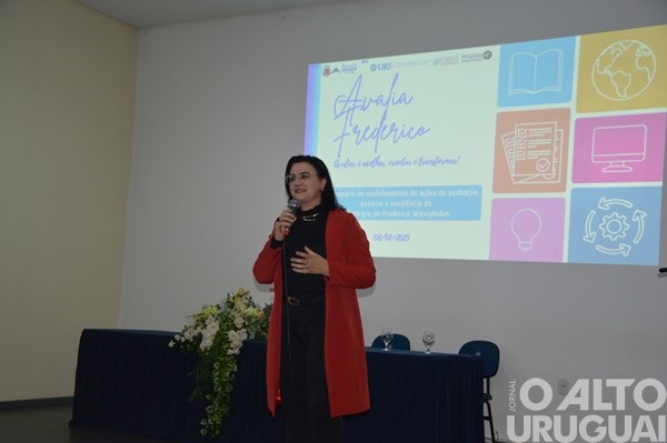 Frederico Westphalen debate excelência e avaliação no ensino público