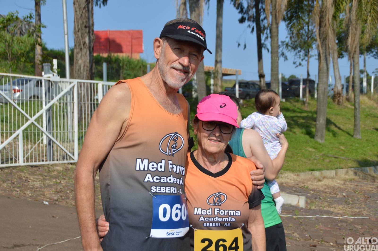 Rústica da Longevidade/Outubro Rosa reúne atletas de toda a região em FW