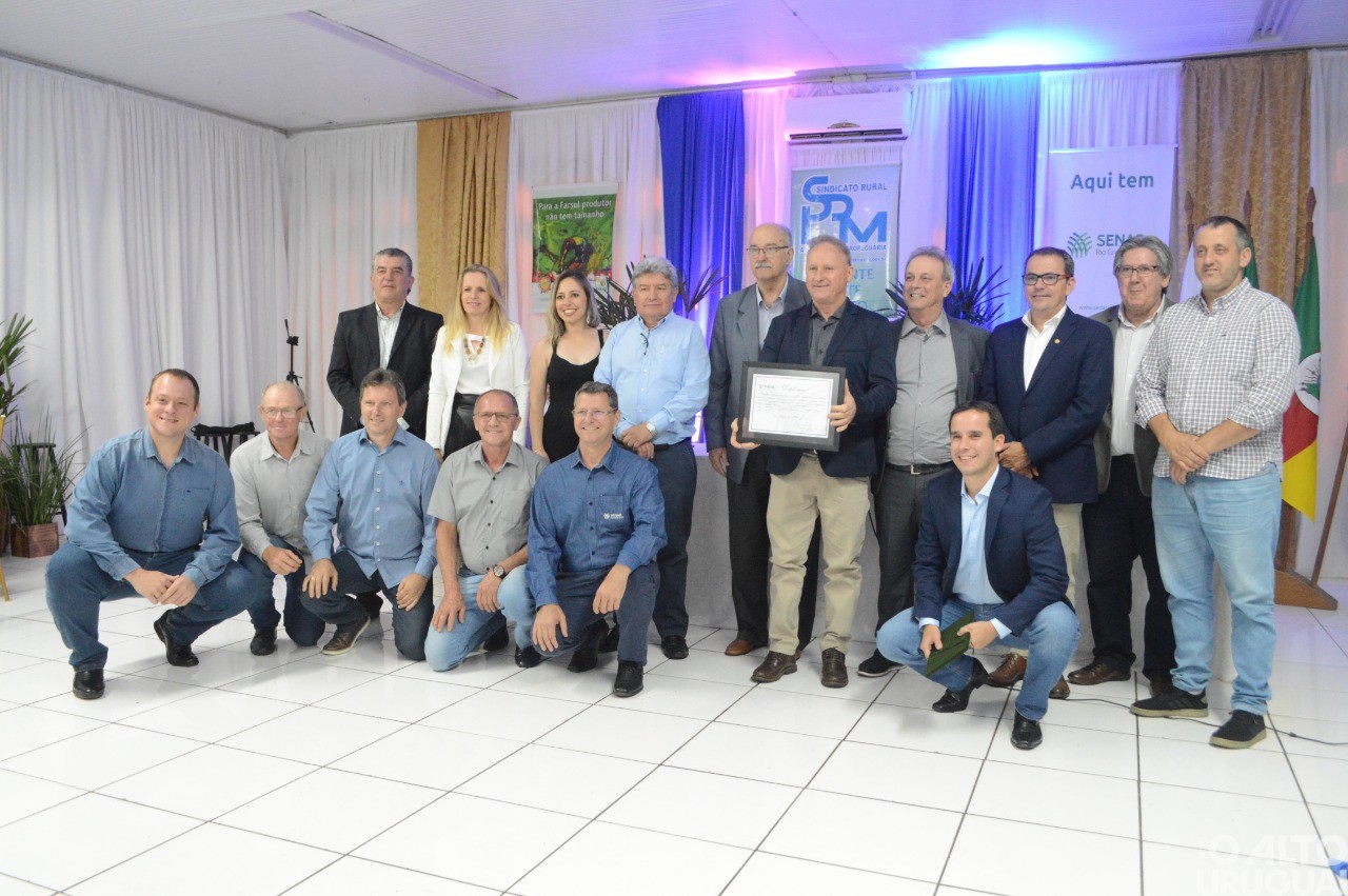 Ivonei Librelotto toma posse como presidente do Sindicato Rural de Palmeira das Missões