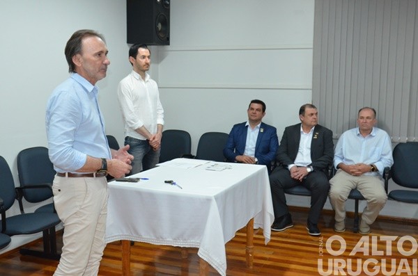 Amng realiza reunião de prefeitos durante Festiplan em Planalto