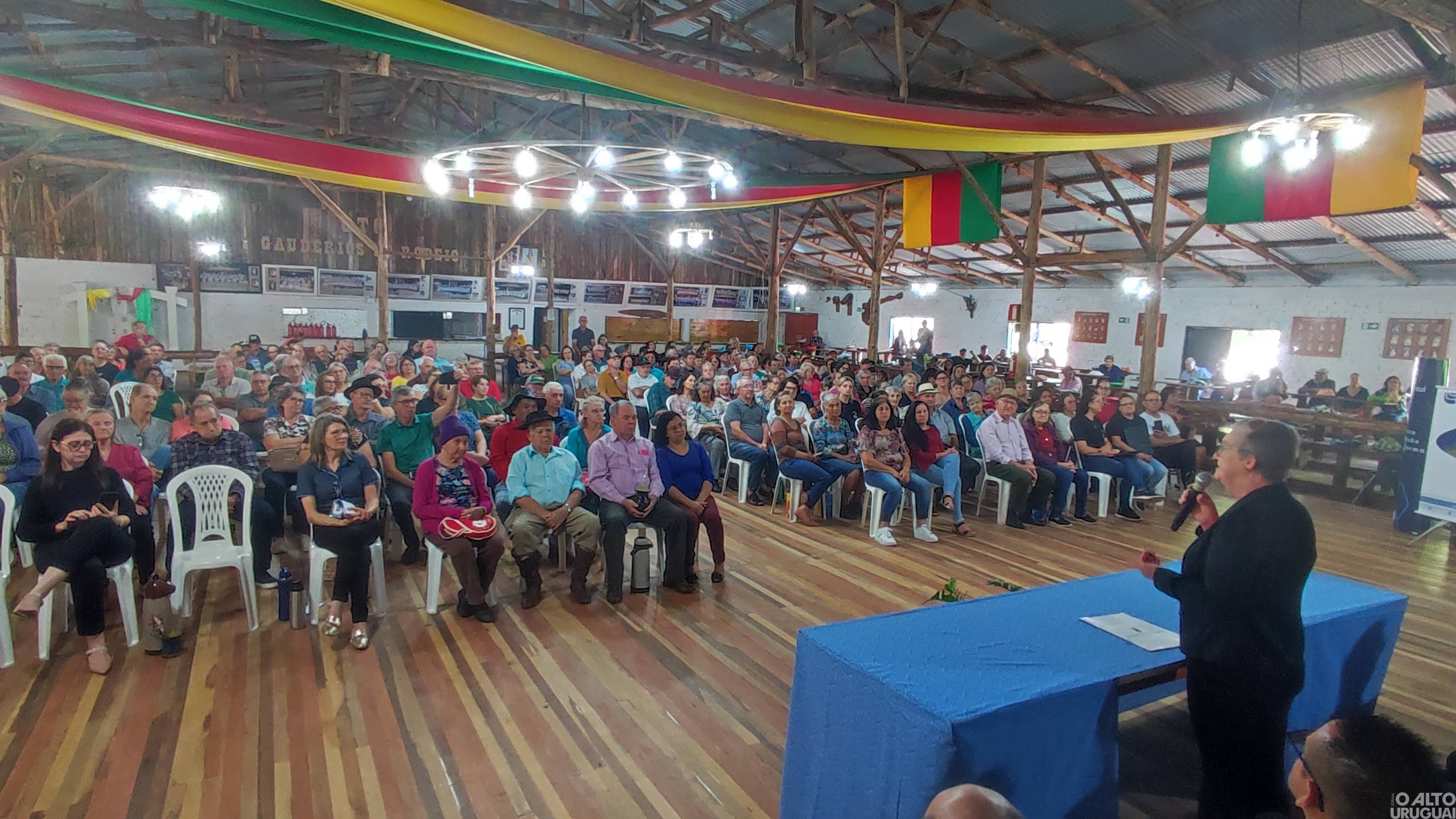 Rodeio Bonito promove encontro em homenagem aos idosos