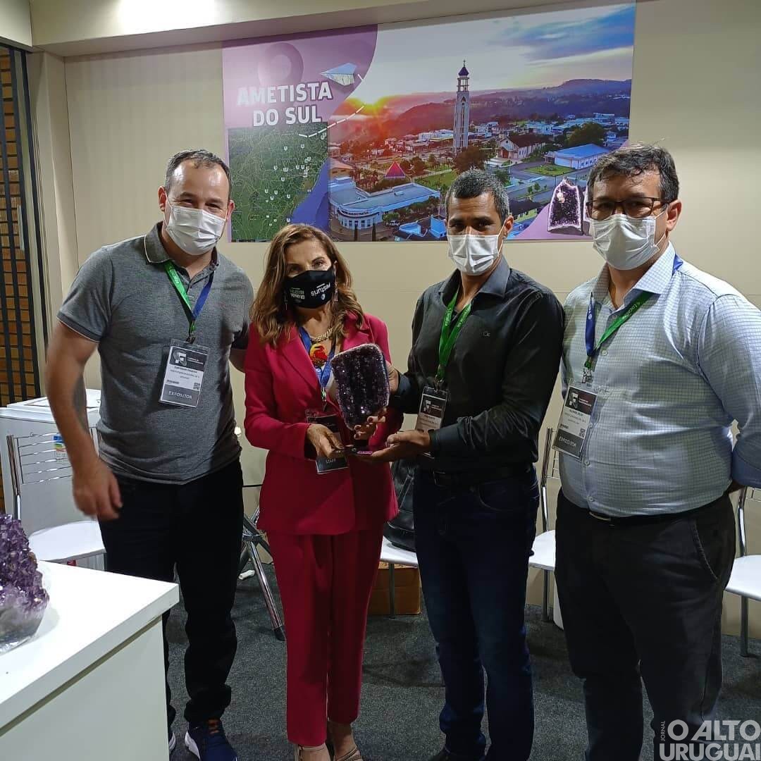 Ametista do Sul é divulgada em feira internacional
