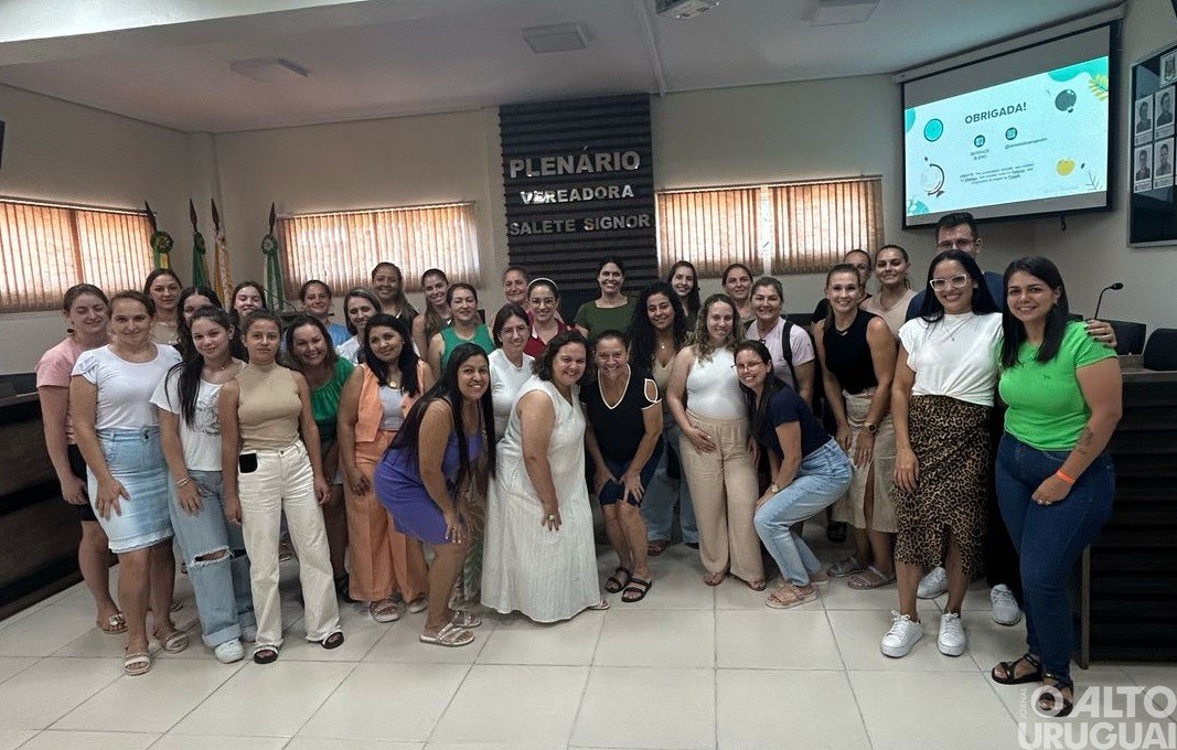 Capacitações marcam início do ano letivo em Pinhal