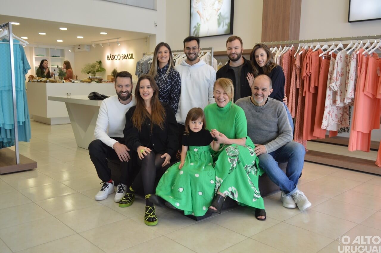 Básico Brasil lança nova coleção primavera-verão 2022/2023