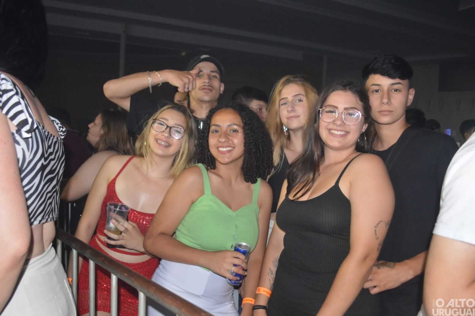 Show de MC Don Juan anima público em FW