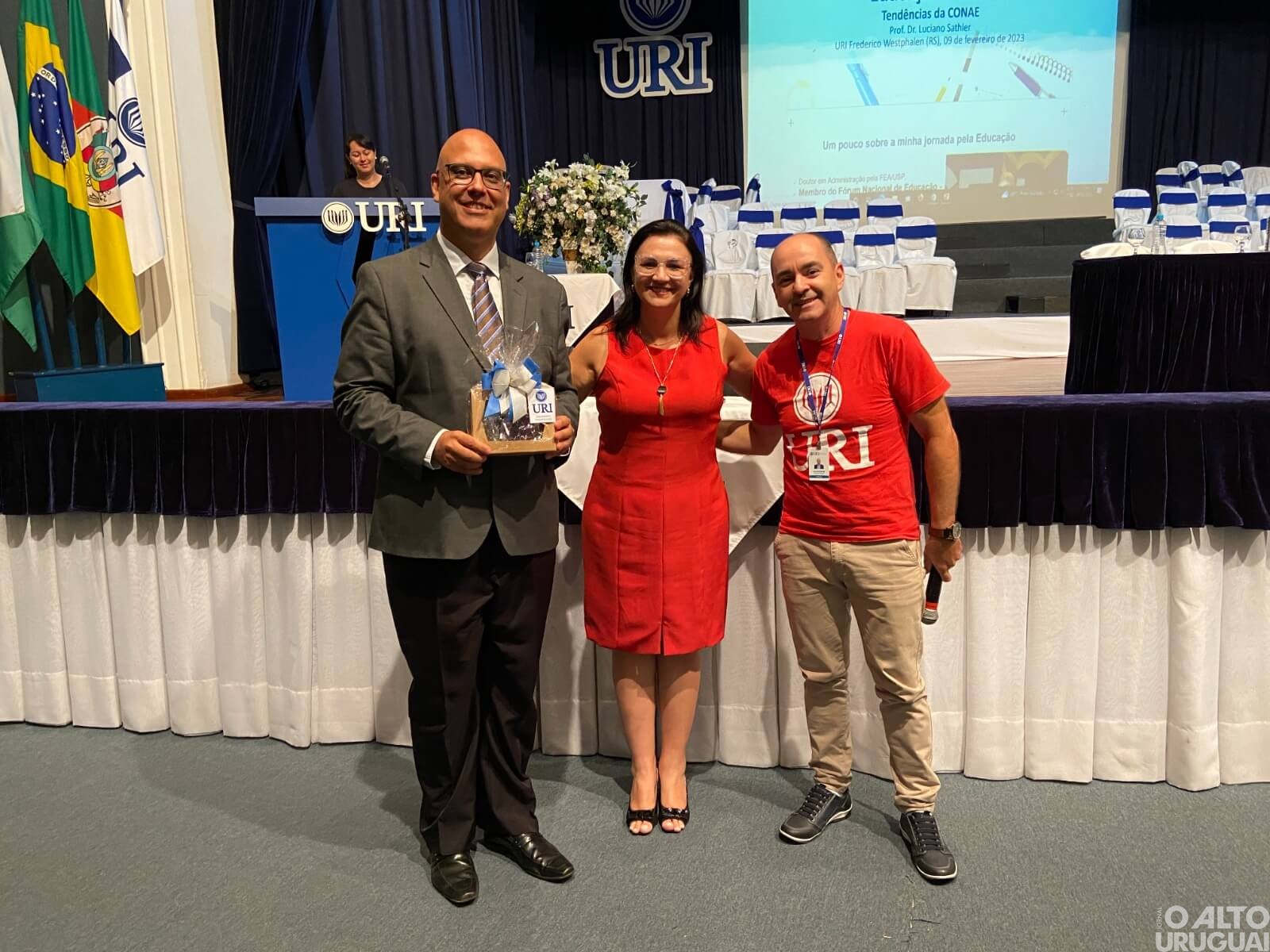 Evento da URI/FW reúne dezenas de profissionais da educação