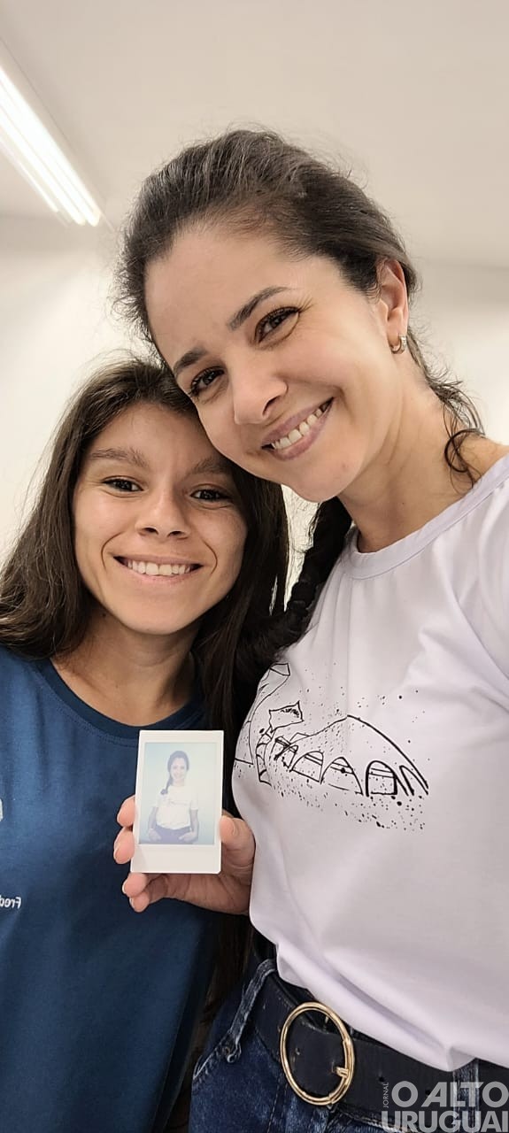 Alunos da Apae-FW transformam a fotografia em arte e conexão