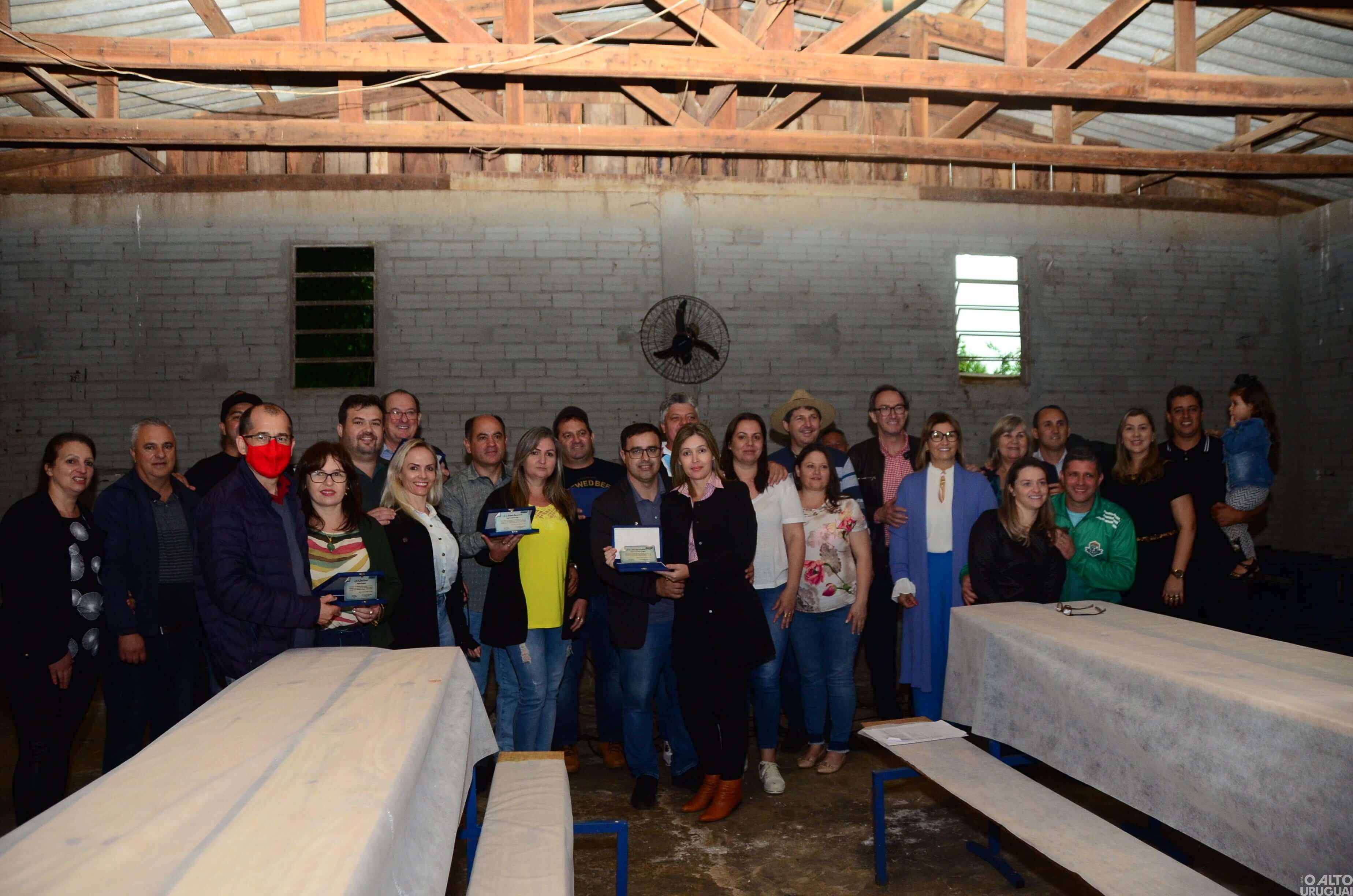 Gestores municipais recebem homenagem da Amzop