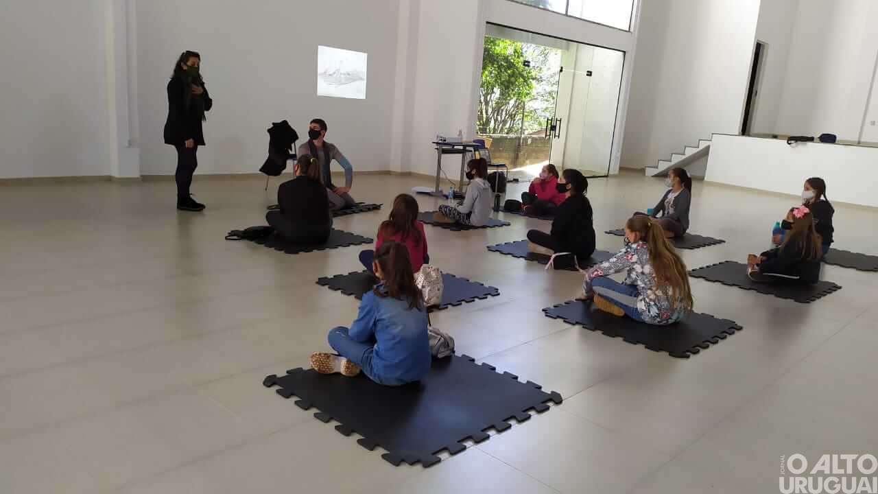 Centro Cultural de Rodeio Bonito recebe suas primeiras atividades