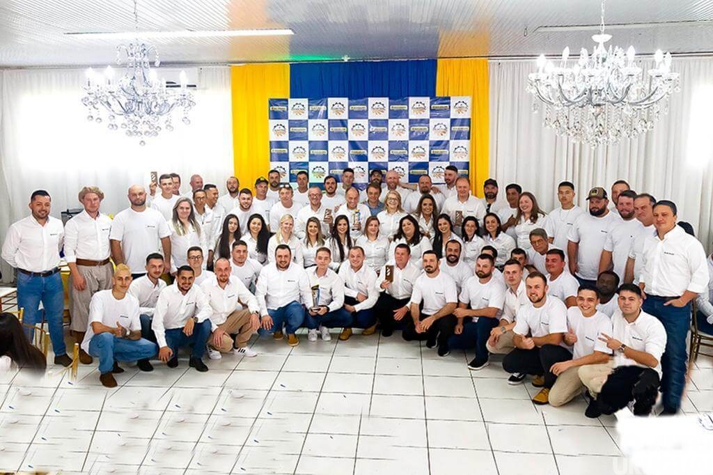 Palmitrac é eleita Melhor Concessionária New Holland do Brasil