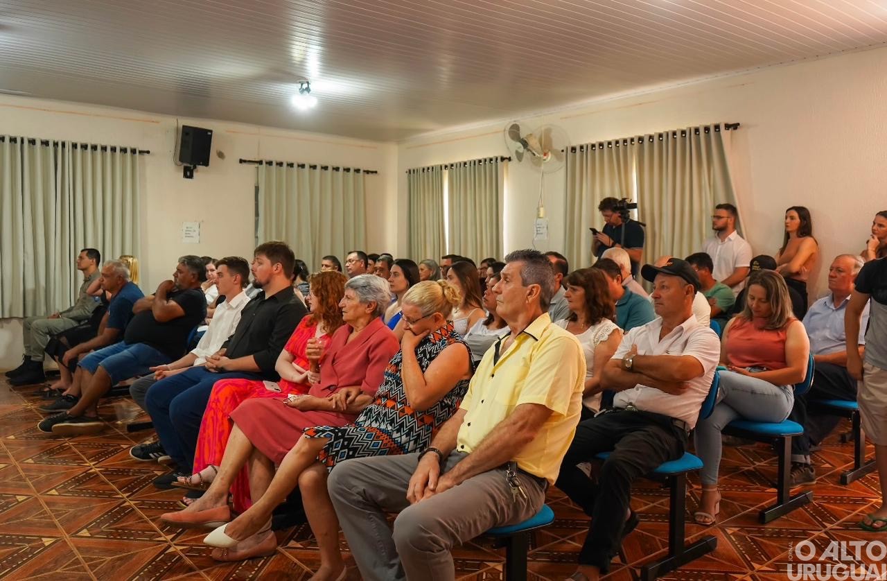Solenidade na Câmara de Vereadores marca posse dos eleitos em Cerro Grande