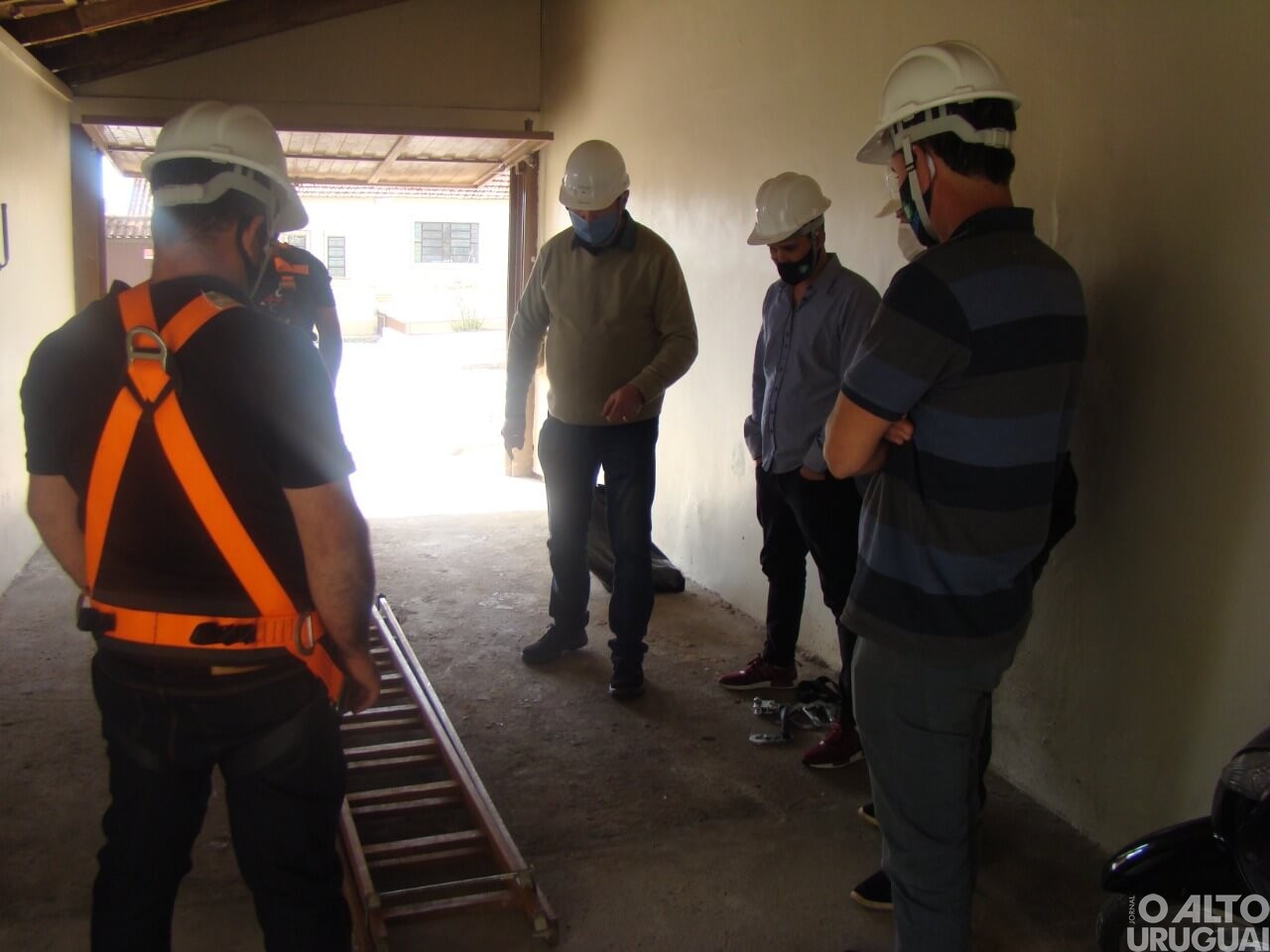 Colaboradores do Cigres participam de treinamento sobre trabalho em altura