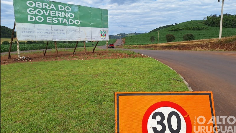 Avança acesso asfáltico entre FW e Ametista do Sul