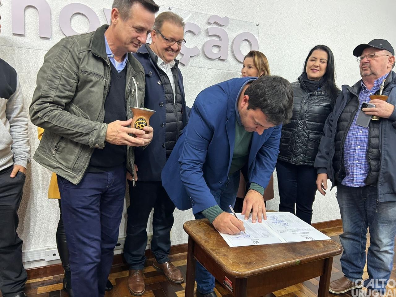 Cristal do Sul garante R$ 300 mil para manutenção de estradas rurais